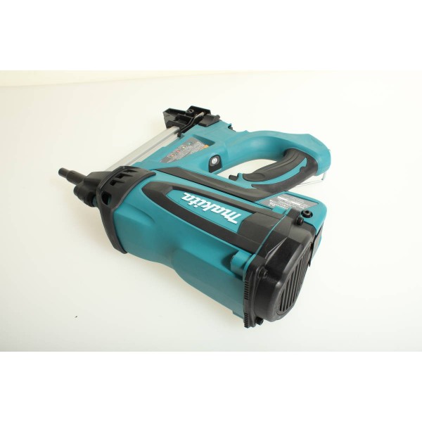 Viniakalė Makita GN420C